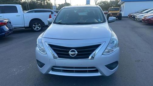 2018 Nissan Versa 1.6 SV