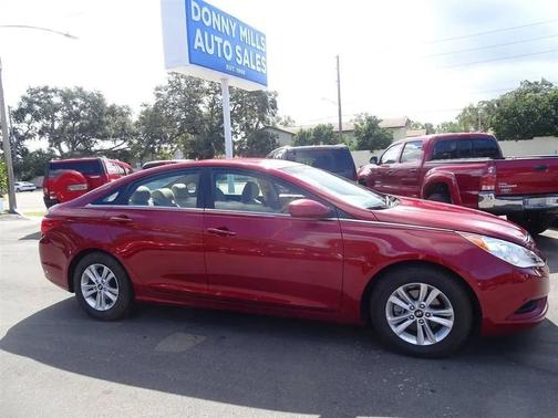 2011 Hyundai SONATA GLS