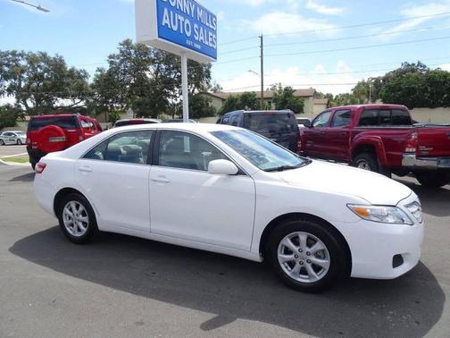 2011 Toyota Camry LE