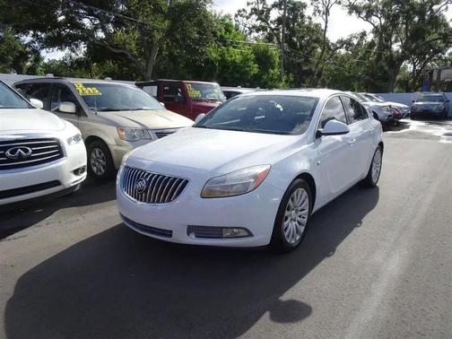 Summit White 2011 Buick Regal CXL