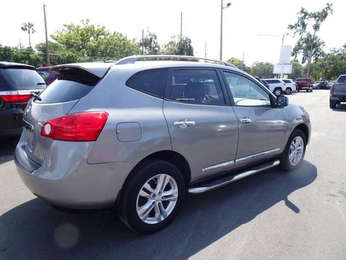 2013 Nissan Rogue SV
