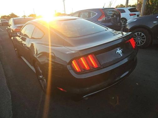 2015 Ford Mustang V6