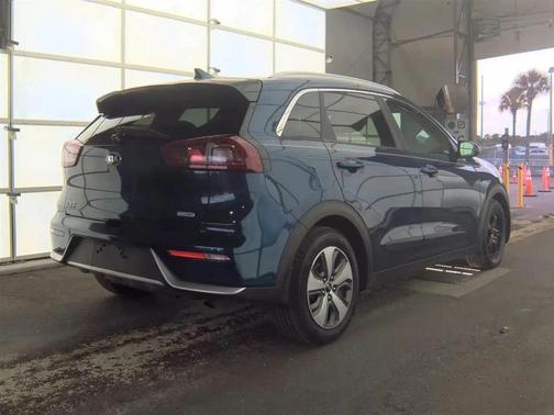 Deep Cerulean 2018 Kia Niro LX