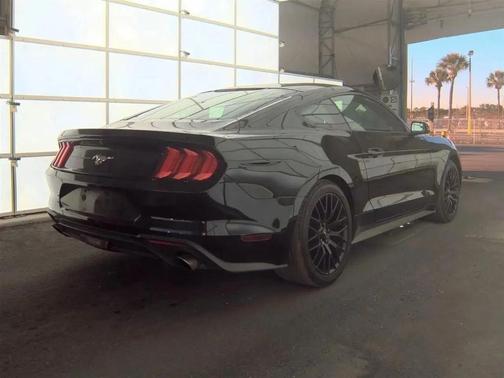 2018 Ford Mustang EcoBoost