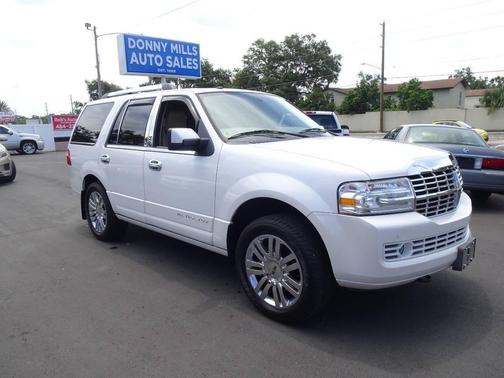 2009 Lincoln Navigator Base