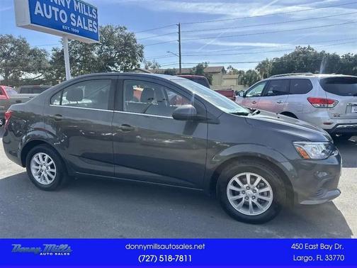 Mosaic Black Metallic 2019 Chevrolet Sonic LT