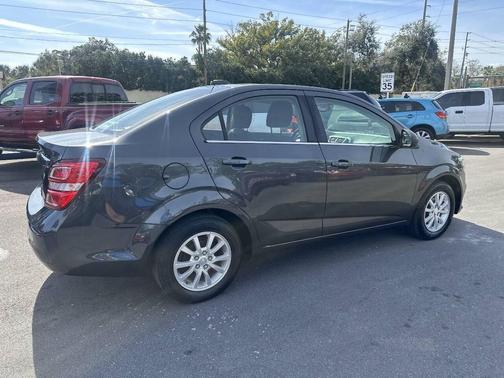 2019 Chevrolet Sonic LT