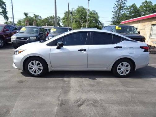 2021 Nissan Versa 1.6 S