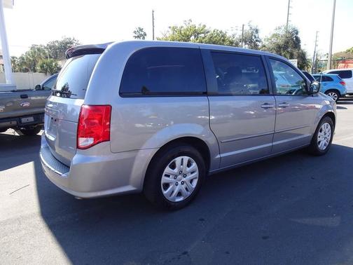 2013 Dodge Grand Caravan SE