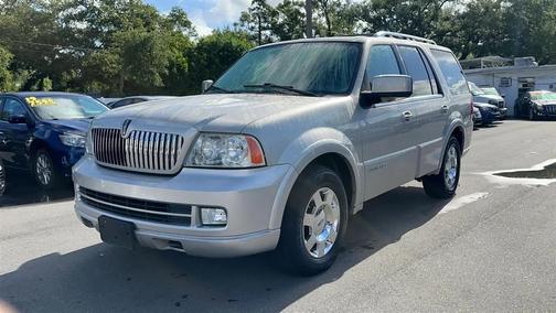 Beige 2006 Lincoln Navigator Luxury