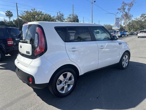 2019 Kia Soul Base
