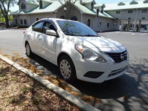 2018 Nissan Versa 1.6 SV