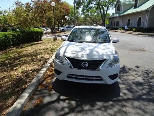 2018 Nissan Versa 1.6 SV
