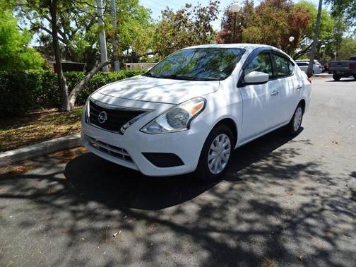 2018 Nissan Versa 1.6 SV