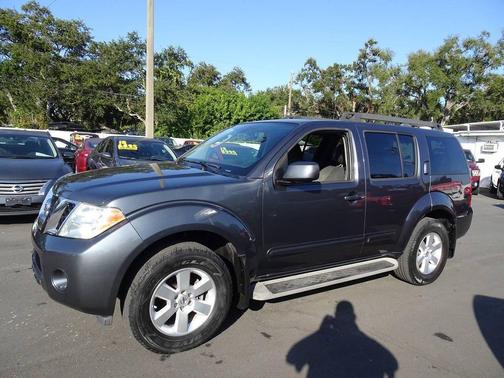 2011 Nissan Pathfinder SV