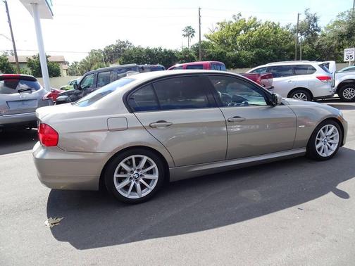 2011 BMW 328 328i 4dr Sedan