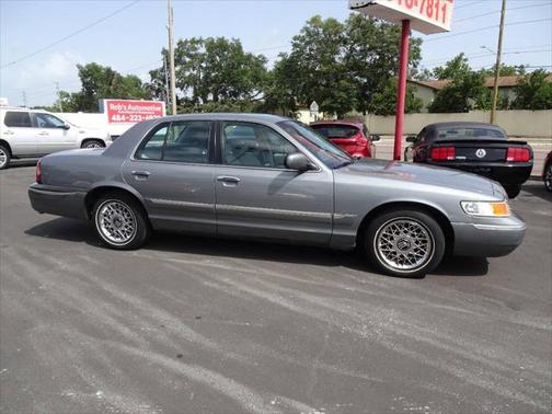 2000 Mercury Grand Marquis GS 4dr Sedan