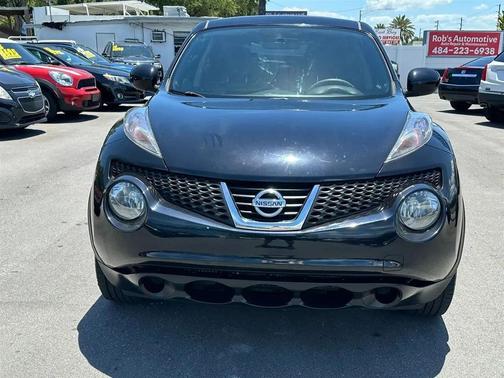 Black 2014 Nissan Juke S