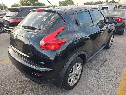 Black 2014 Nissan Juke 5dr Wgn CVT S FWD