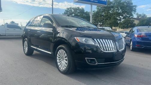 Tuxedo Black Metallic 2014 Lincoln MKX Base