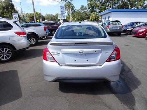 2017 Nissan Versa 1.6 SV