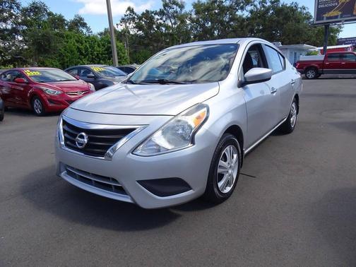 2017 Nissan Versa 1.6 SV