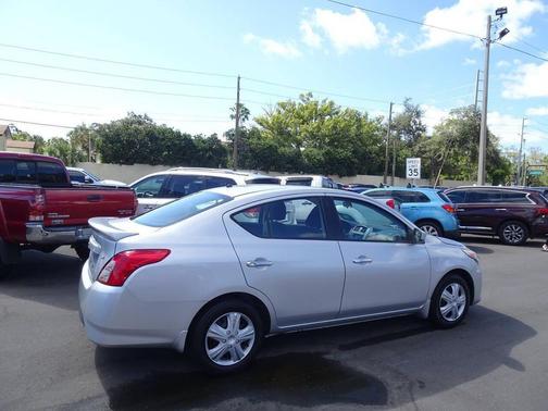 2017 Nissan Versa 1.6 SV