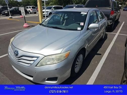 Classic Silver Metallic 2010 Toyota Camry LE