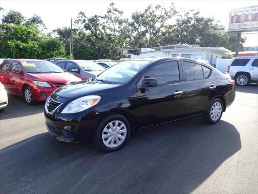 2012 Nissan Versa 1.6 S