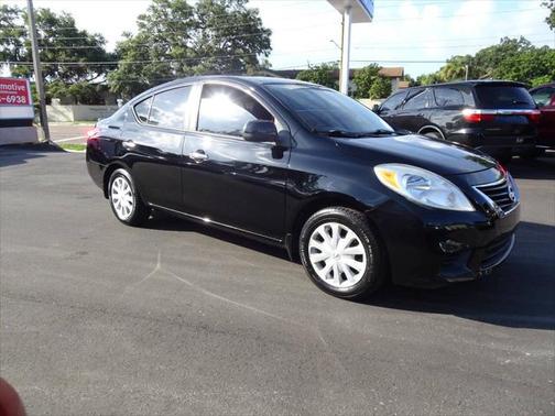 2012 Nissan Versa 1.6 S