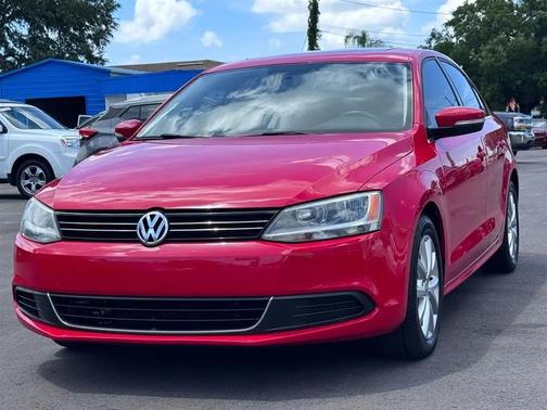 Tornado Red 2014 Volkswagen Jetta Auto SE w/Connectivity