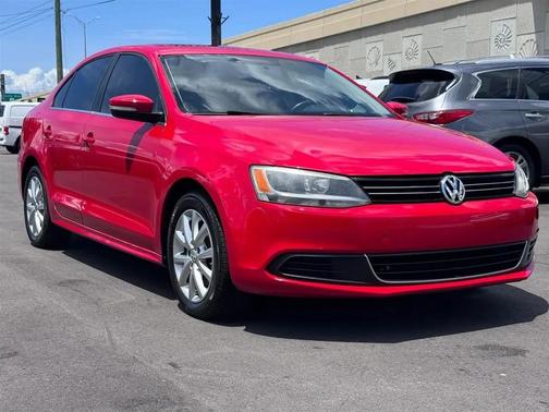 Tornado Red 2014 Volkswagen Jetta Auto SE w/Connectivity