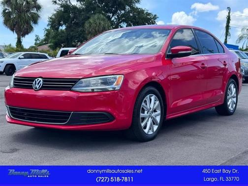 Tornado Red 2014 Volkswagen Jetta Auto SE w/Connectivity