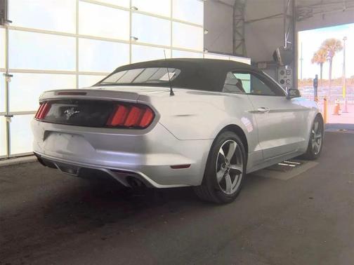 2015 Ford Mustang V6