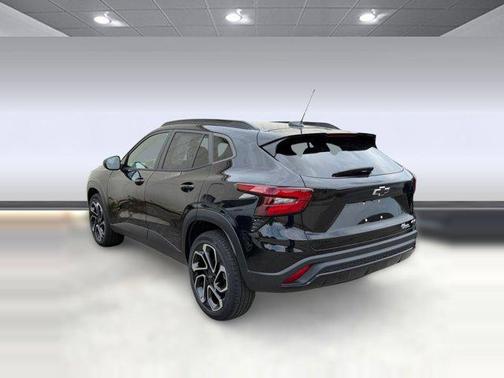 Mosaic Black Metallic 2024 Chevrolet Trax FWD 2RS