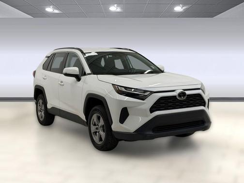 Ice Cap 2023 Toyota RAV4 XLE