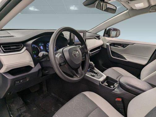 2020 Toyota RAV4 Hybrid XLE