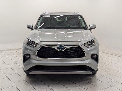 2021 Toyota Highlander Hybrid Platinum