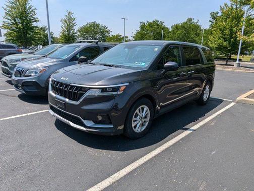 2022 Kia Carnival LXS