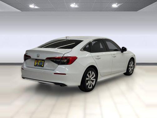 Platinum White Pearl 2022 Honda Civic LX