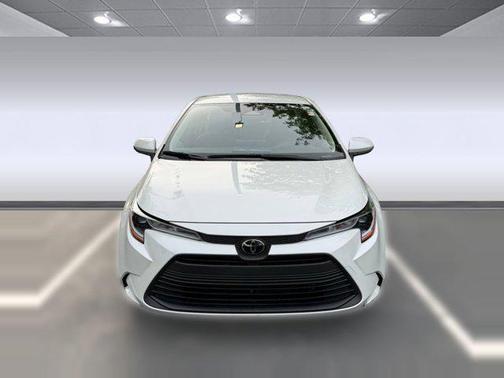 Wind Chill Pearl 2023 Toyota Corolla LE