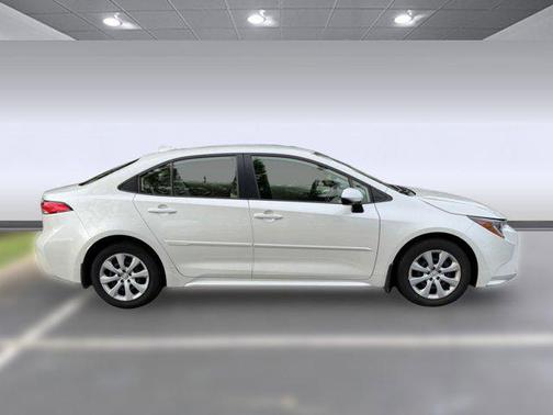 Wind Chill Pearl 2023 Toyota Corolla LE