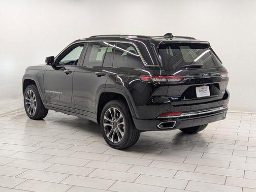 2022 Jeep Grand Cherokee 4xe Overland