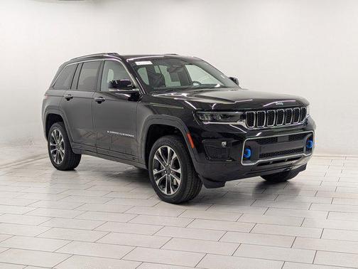 2022 Jeep Grand Cherokee 4xe Overland