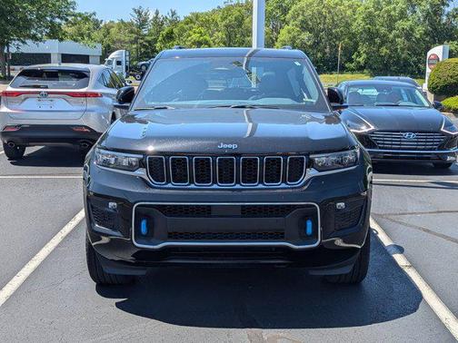 2022 Jeep Grand Cherokee 4xe Overland