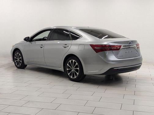 2017 Toyota Avalon Hybrid XLE Premium