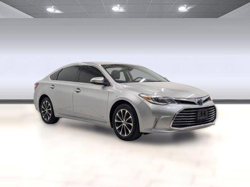 2017 Toyota Avalon Hybrid XLE Premium