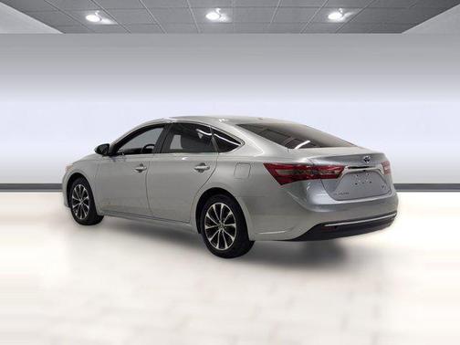 2017 Toyota Avalon Hybrid XLE Premium