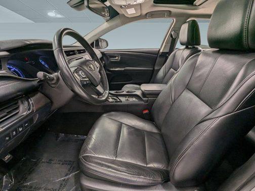 2017 Toyota Avalon Hybrid XLE Premium