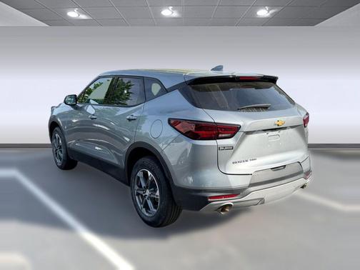 Sterling Gray Metallic 2025 Chevrolet Blazer 2LT